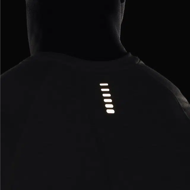 Under Armour T