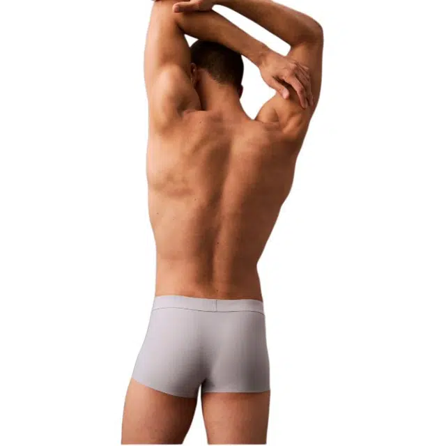 CALVIN KLEIN 1