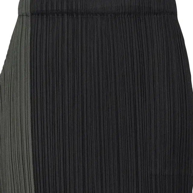 PLEATS PLEASE ISSEY MIYAKE FW25