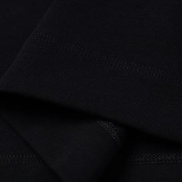 EMPORIO ARMANI T