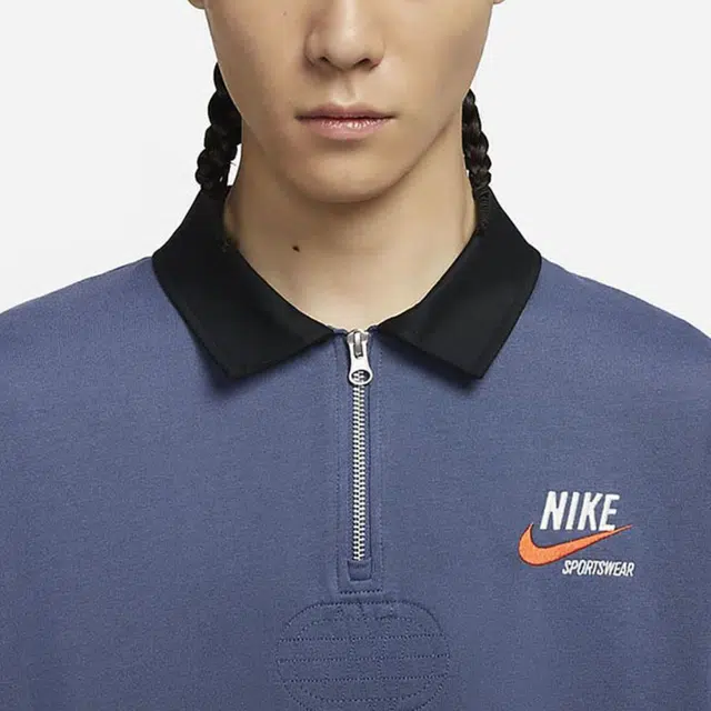 Nike Sportswear Trend LogoT