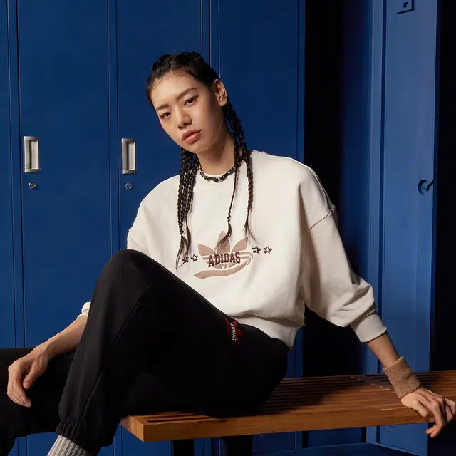 adidas originals Sportswear Hoodie Logo