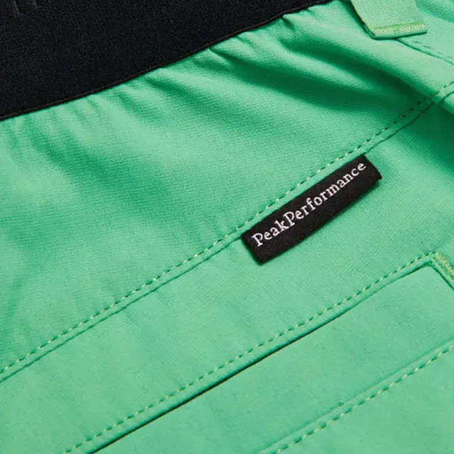 PEAK PERFORMANCE Player Cargo