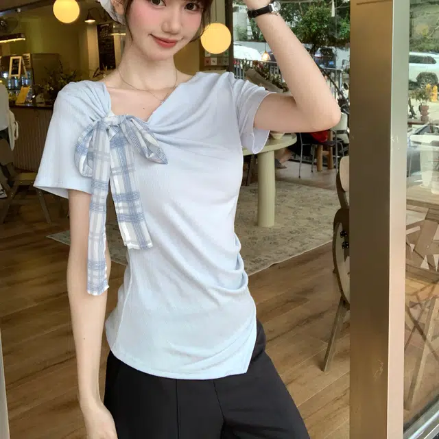 Kiki Clothing Boutique T