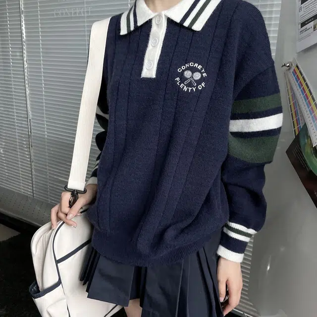 御茶家 美式学院风撞色条纹刺绣长袖针织衫 女款