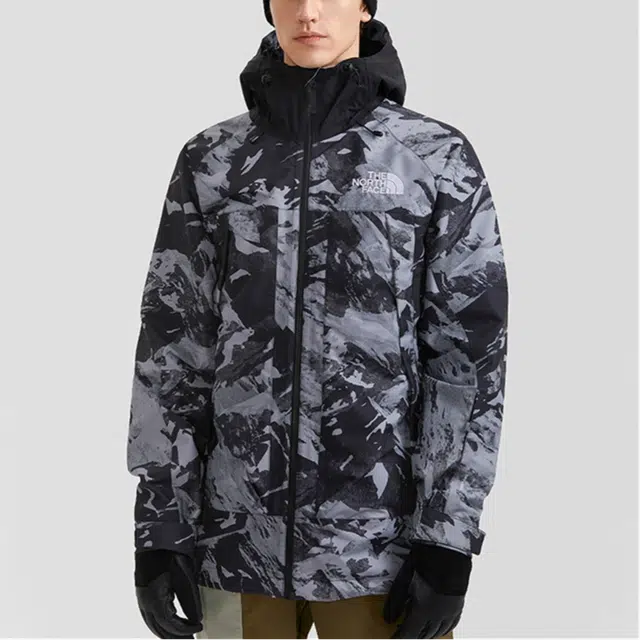 THE NORTH FACE