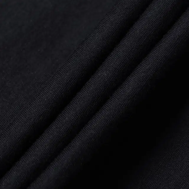EMPORIO ARMANI SS23 EA7 T