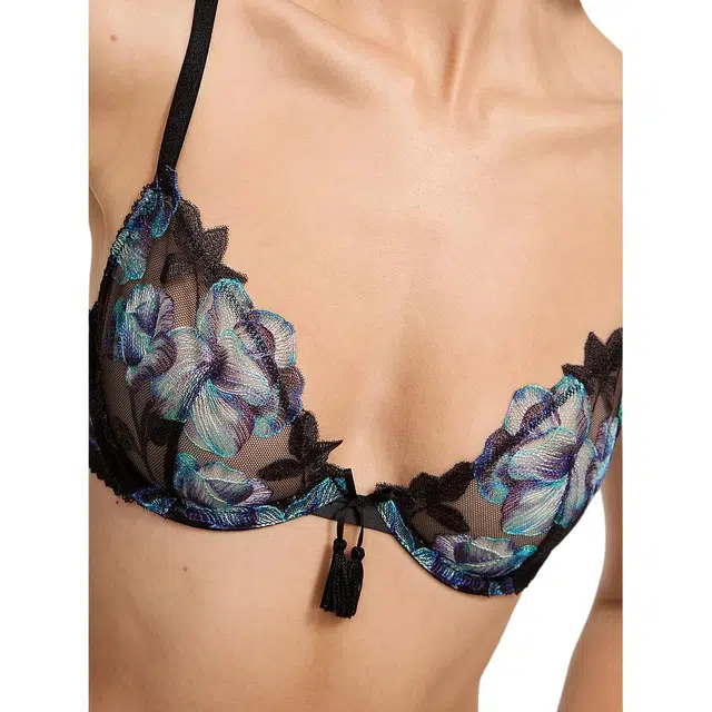Victoria's SecretVICTORIA'S SECRET V