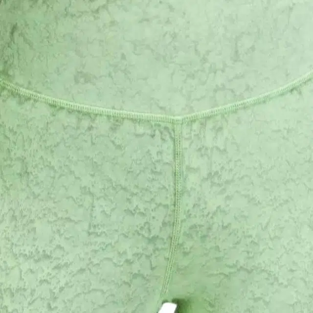 Lululemon Base Pace High-Rise Running Tight 25"