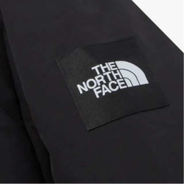 THE NORTH FACE Logo