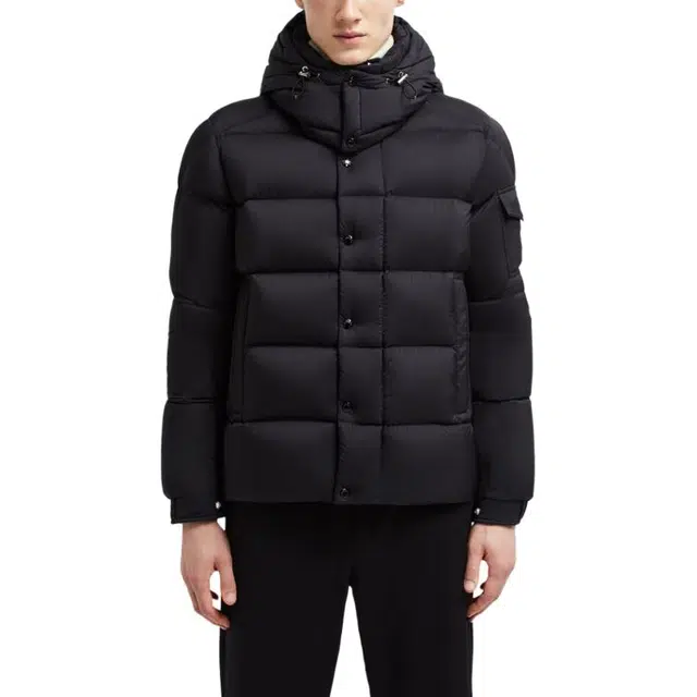 Moncler Moncler Maya 70 Hooded Short Down Jacket