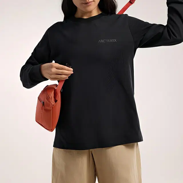 Arcteryx Mantis 2.5L Logo