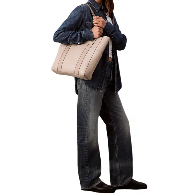 CALVIN KLEIN Tote PU