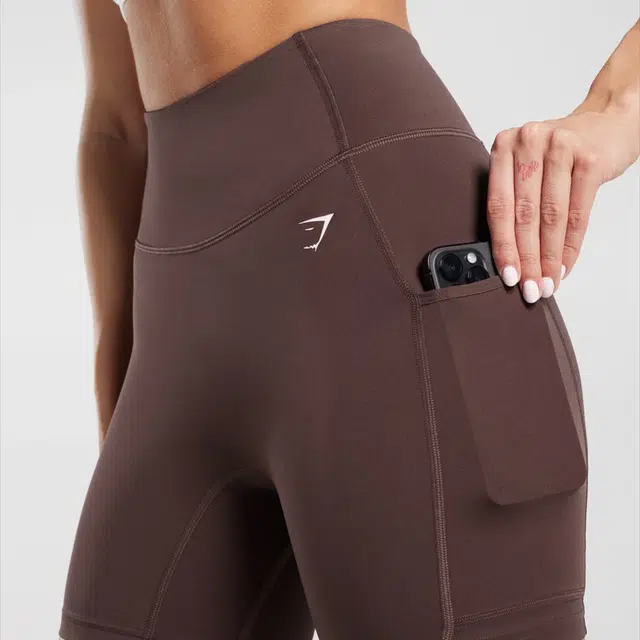 GYMSHARK Pocket