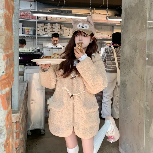 花山家的猫 连帽纯色软糯舒适长袖棉服 女款 卡其色