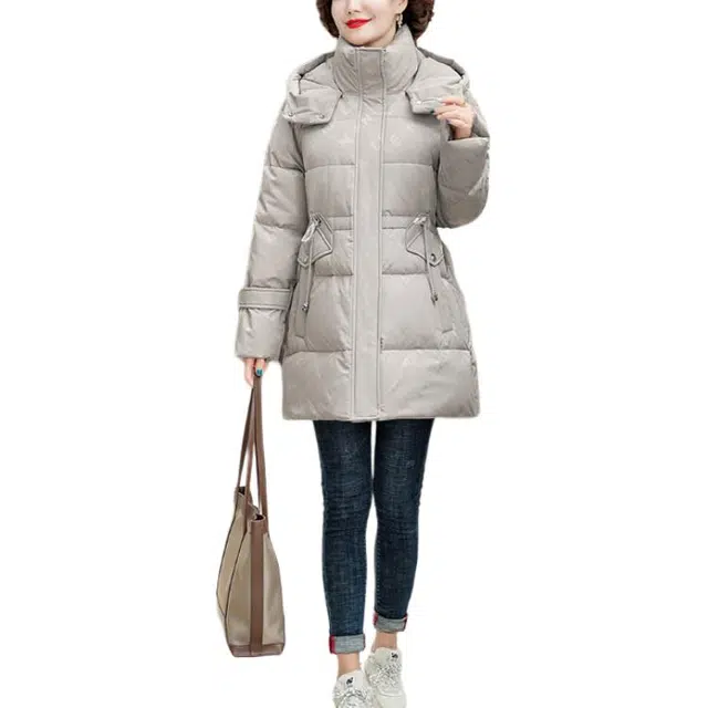 鸭鸭 中长款时尚印花宽松舒适保暖休闲连帽羽绒服 女款