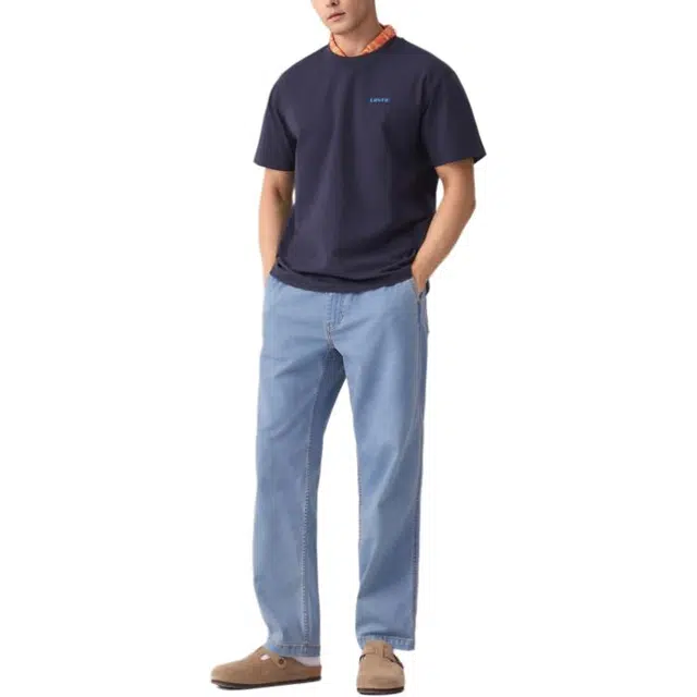 levis logoT