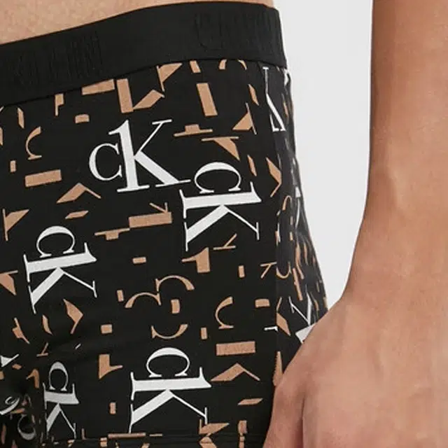 CKCalvin Klein SS22 2