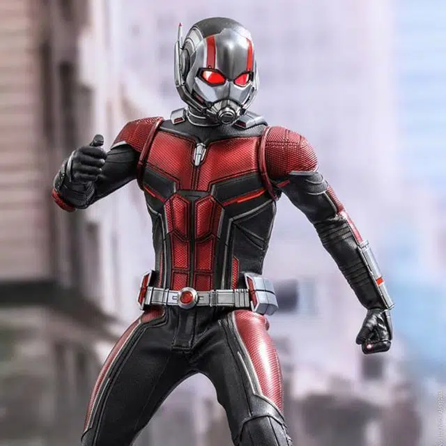 Hot Toys 2 3.0 16 30cm