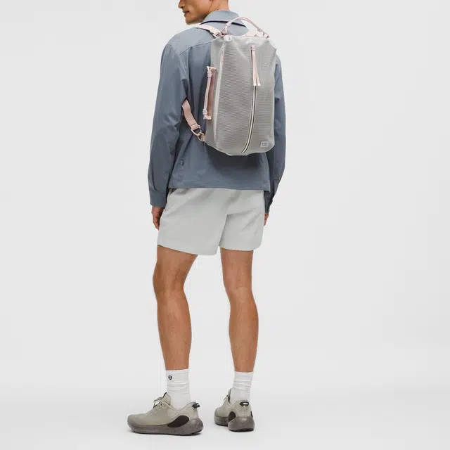 lululemon Fast Track 16L