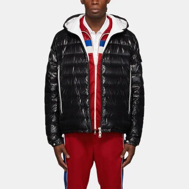 Moncler SS22