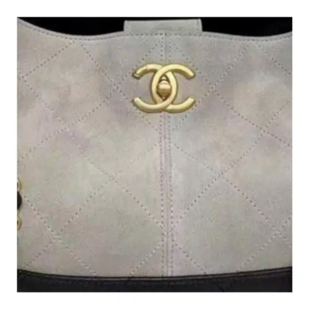 CHANEL 25A Logo