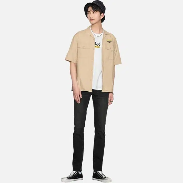 Lee x LINE Logo