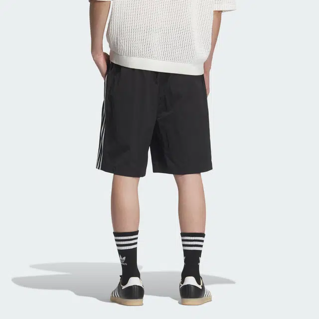 adidas originals SS25 WOVEN SHORTS logo
