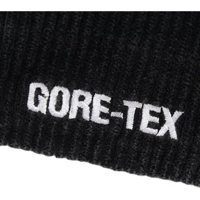 PALACE x Gore-Tex Corduroy Jacket Black logo