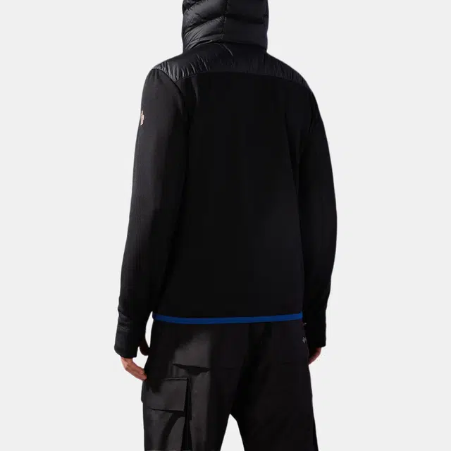 Moncler FW22 Logo