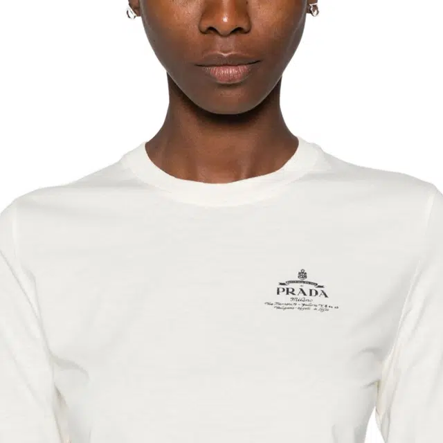 PRADA Logo T