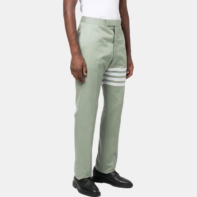 THOM BROWNE FW22 Logo