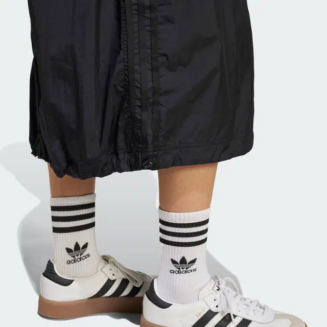 adidas originals SS25 WOVEN MID SKIRT