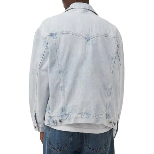 Levis