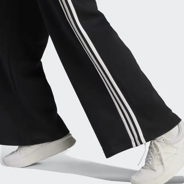 adidas Essentials 3-Stripes Wide Pants