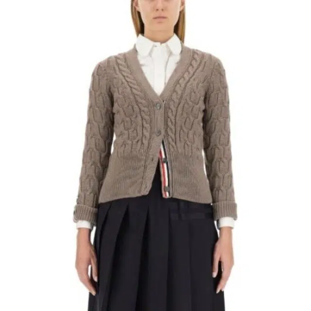 THOM BROWNE V