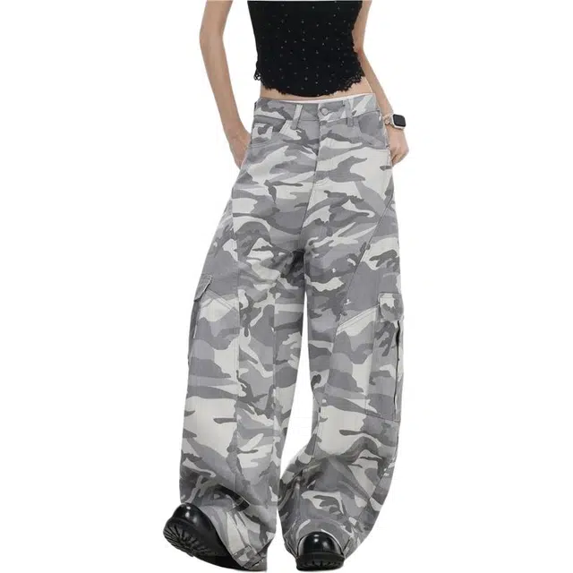 思蓓儿 美式高街迷彩微弯刀女春秋季宽松显瘦显高牛仔裤 女款