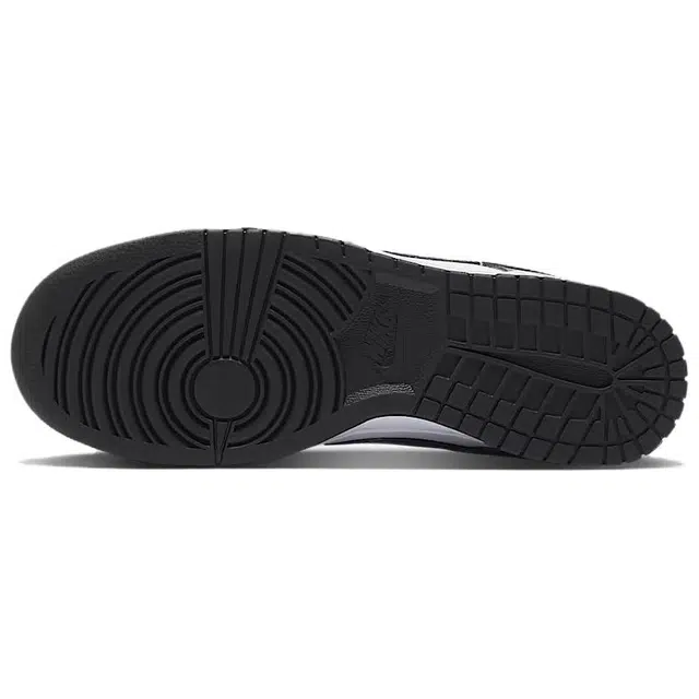 Nike Dunk Low SE Panda