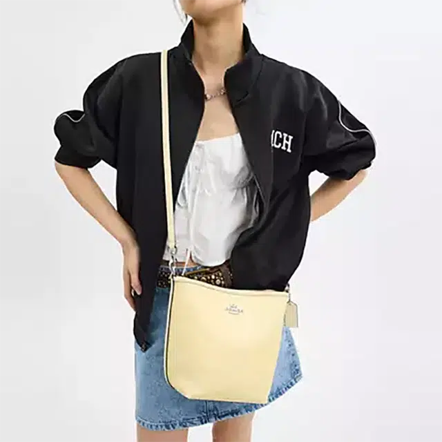 COACH City 17