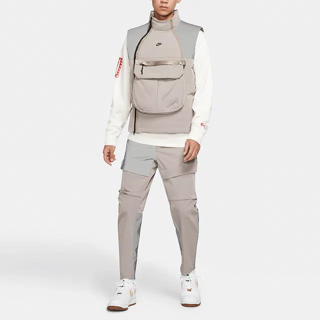 Nike Sportswear Therma-FIT Tech Pack