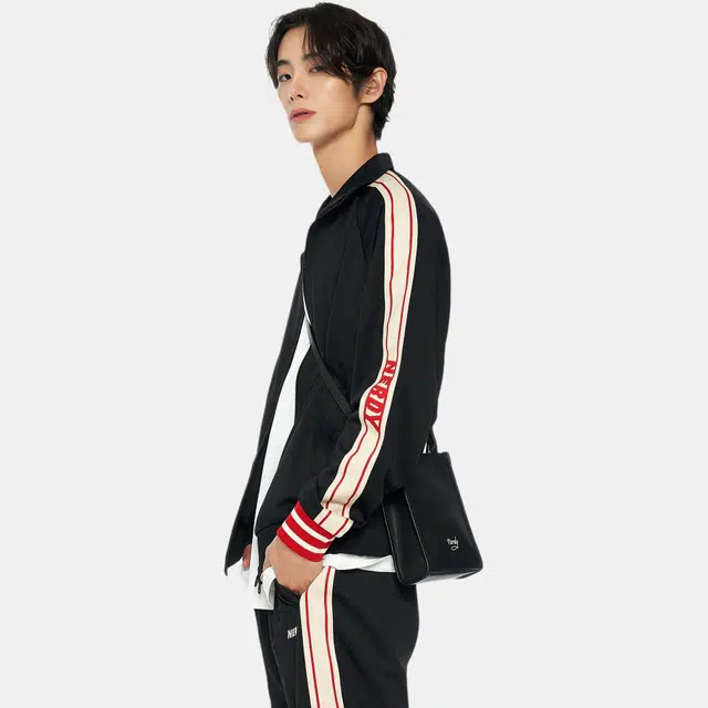 NERDY FW22 Logo tape