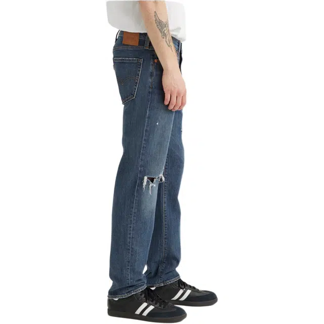 Levis