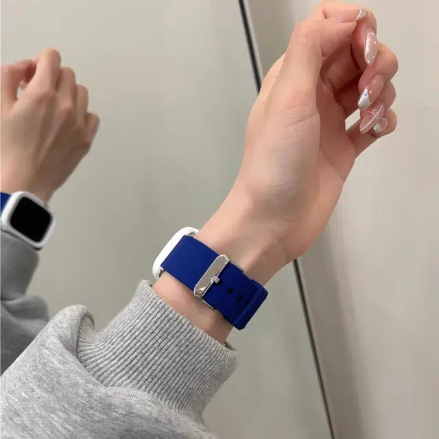 卫欣 苹果适用 手表表带 硅胶材质 撞色运动硅胶表带男女通用