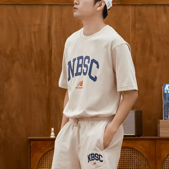New Balance Logo T