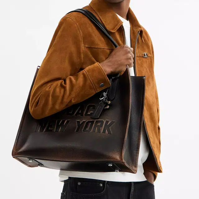 COACH Relay 34 Logo Tote