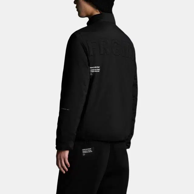 Moncler FW21 Logo