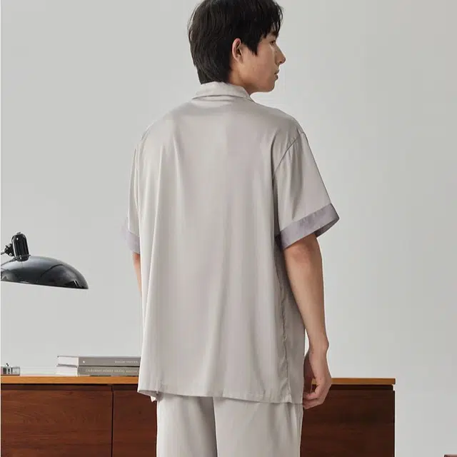 浮光岛屿 礼盒款简约系列 凉感冰丝纯色休闲宽松舒适短袖睡衣 家居服套装 男款 浅灰色
