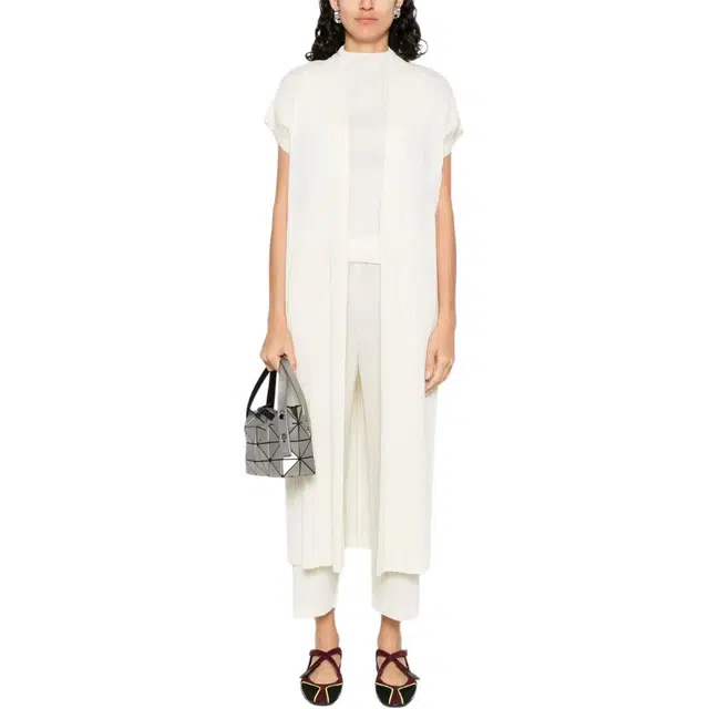 PLEATS PLEASE ISSEY MIYAKE SS25 V