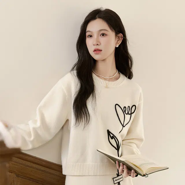 鹿向南 花园早茶系列 花卉刺绣圆领套头针织毛衣 女款