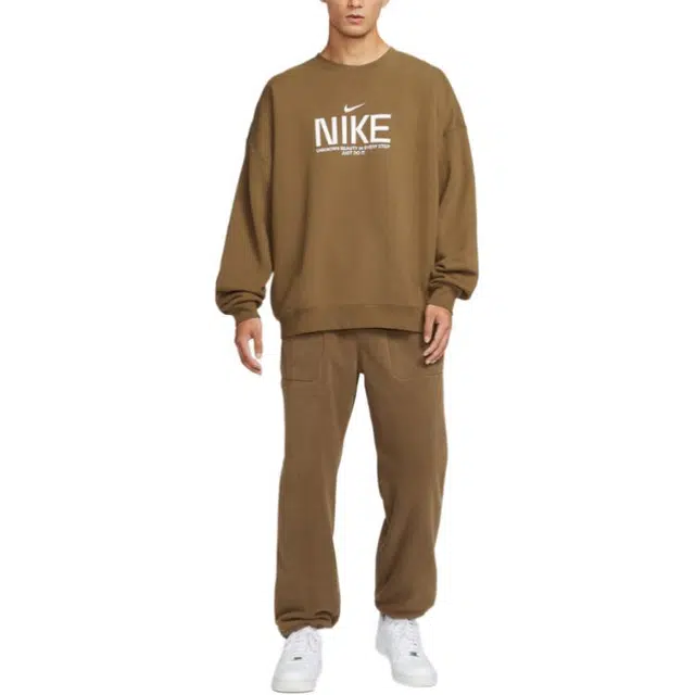 Nike Club AS M NK FT OS CREW GCEL logo
